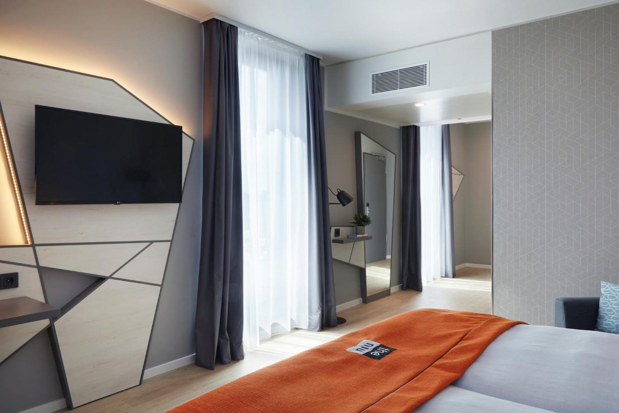Holiday Inn - The Niu, Hub Dusseldorf Messe By Ihg エクステリア 写真
