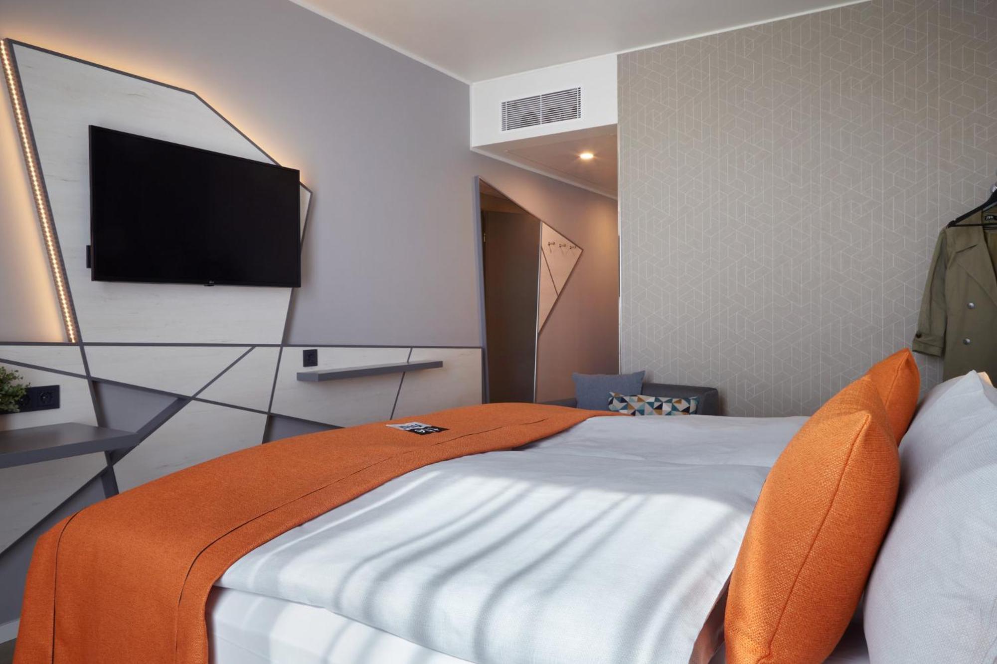Holiday Inn - The Niu, Hub Dusseldorf Messe By Ihg エクステリア 写真